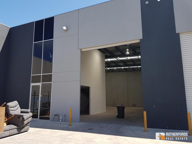 Click to view all images 18 West Court Coolaroo VIC 3048 - Image 1