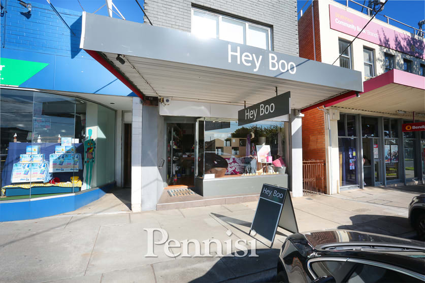 Click to view all images 335 Napier Street Strathmore VIC 3041 - Image 2