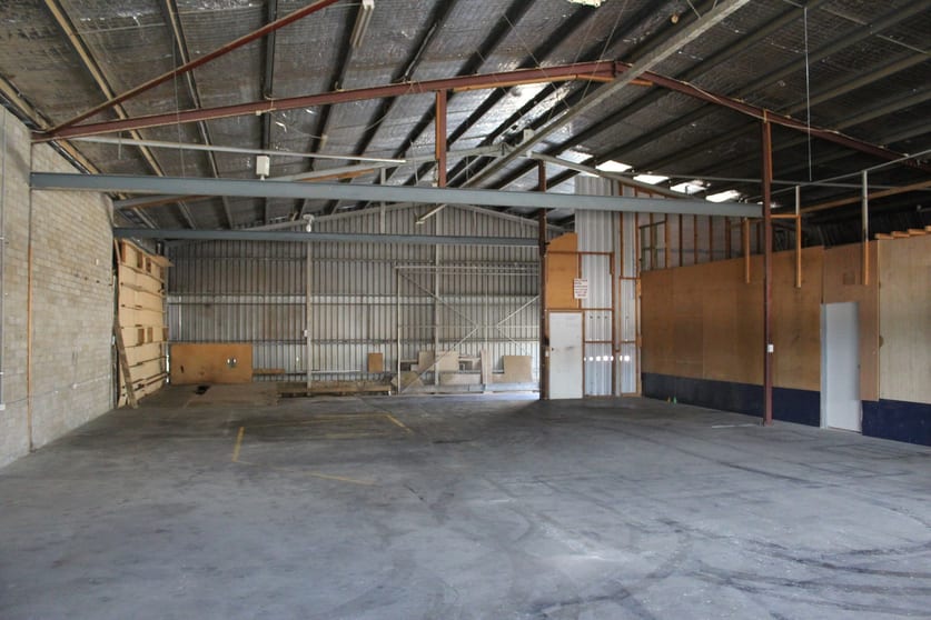 Click to view all images 2/24 Russell Street Batemans Bay NSW 2536 - Image 3