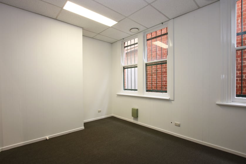 Click to view all images Suite 1/611 Dean Street Albury NSW 2640 - Image 3