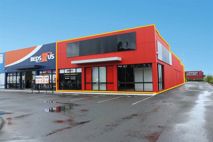 Click to view all images 71 Upton Street Bundall QLD 4217 - Image 1
