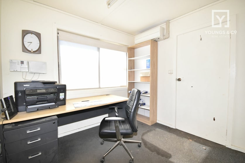 Click to view all images 4 Mitchell Street Shepparton VIC 3630 - Image 3