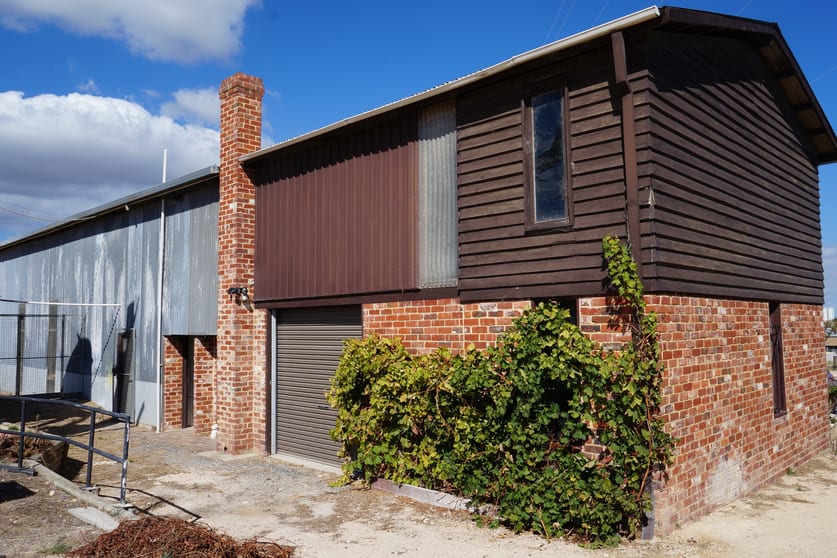 Click to view all images Unit 1/36 Avery Street Neerabup WA 6031 - Image 2