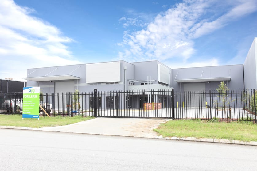 Click to view all images 2/42 Tulloch Way Canning Vale WA 6155 - Image 1
