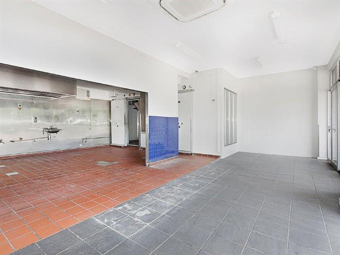 Click to view all images 71 Eyre Street North Ward QLD 4810 - Image 2