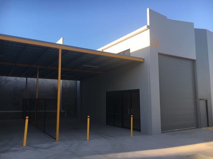 Click to view all images 2/16 Industry Place Wynnum QLD 4178 - Image 1