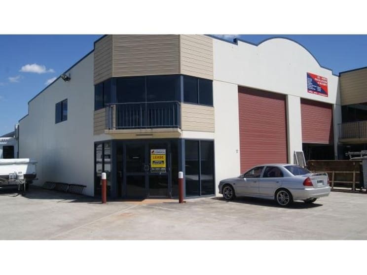 Click to view all images 7/18-20 Cessna Drive Caboolture QLD 4510 - Image 3