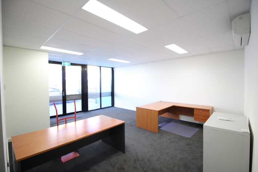 Click to view all images 28 Milgate Drive Mornington VIC 3931 - Image 2