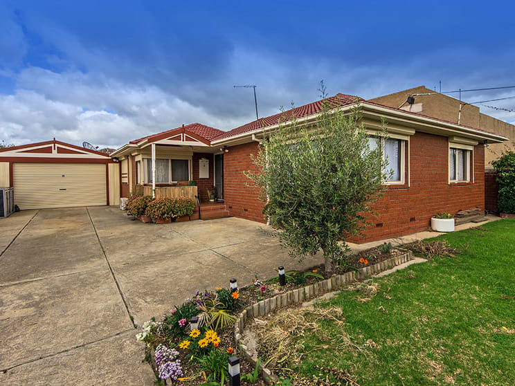 Click to view all images 1 Apollo Place Sunshine West VIC 3020 - Image 1