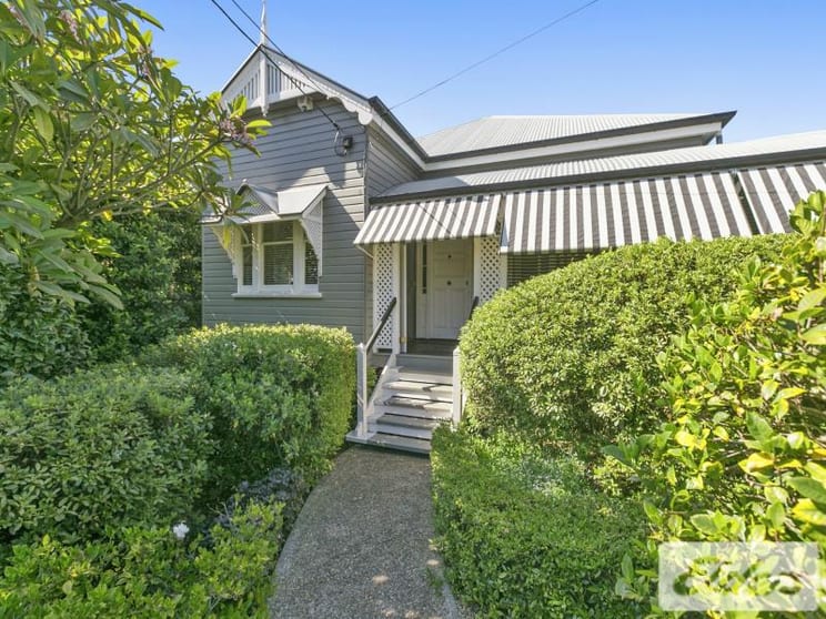 Click to view all images 79 Latrobe Terrace Paddington QLD 4064 - Image 1