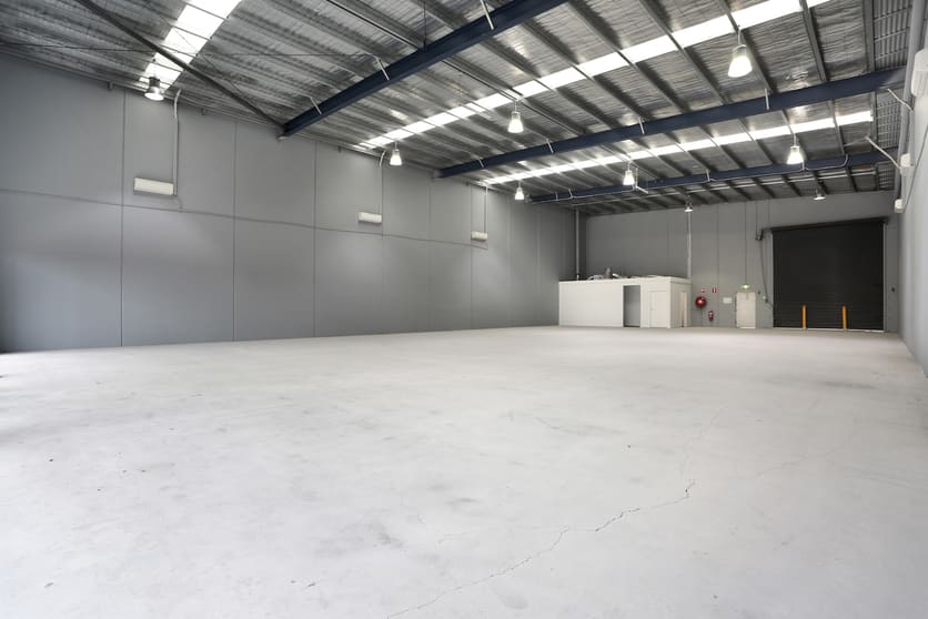 Click to view all images 5/93 Elgar Road Derrimut VIC 3030 - Image 1