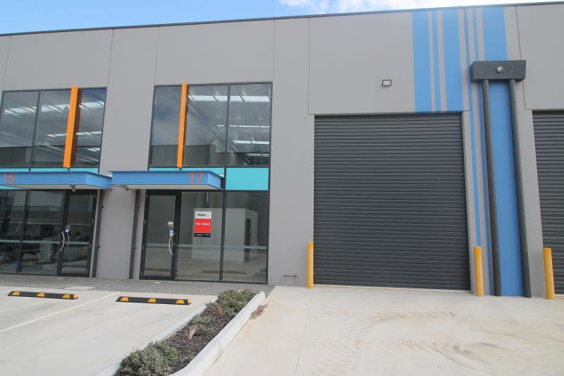 Click to view all images 17 Tango Circuit Pakenham VIC 3810 - Image 1