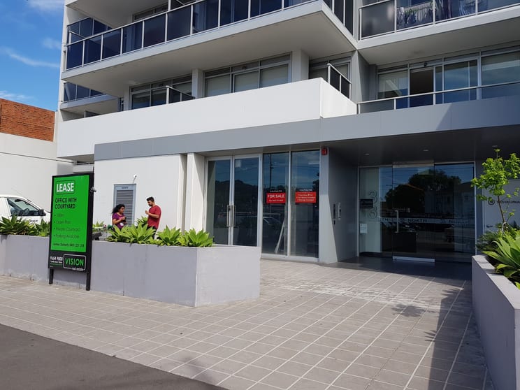 Click to view all images Suite 3/33 Racecourse Road North Melbourne VIC 3051 - Image 1