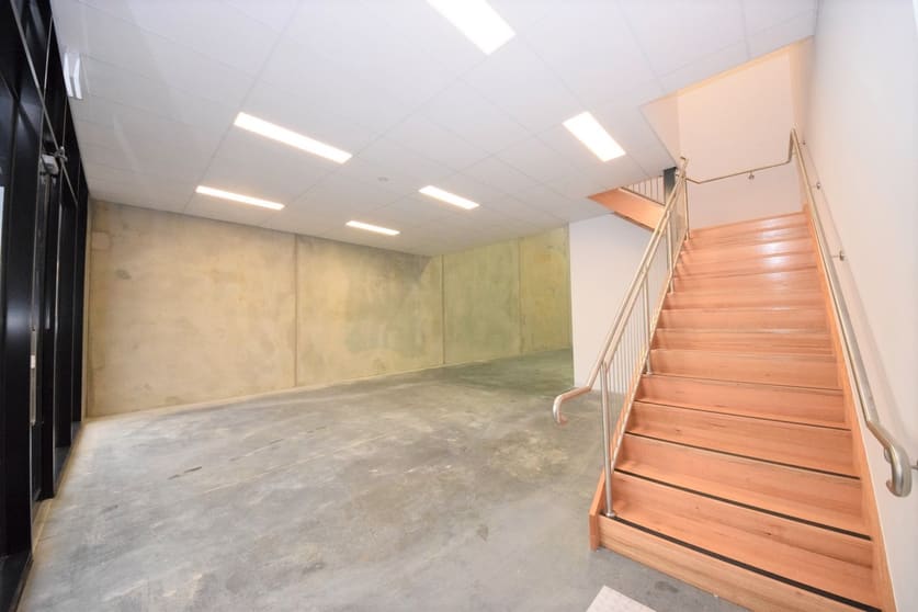 Click to view all images 4/31 Norcal Road Nunawading VIC 3131 - Image 1