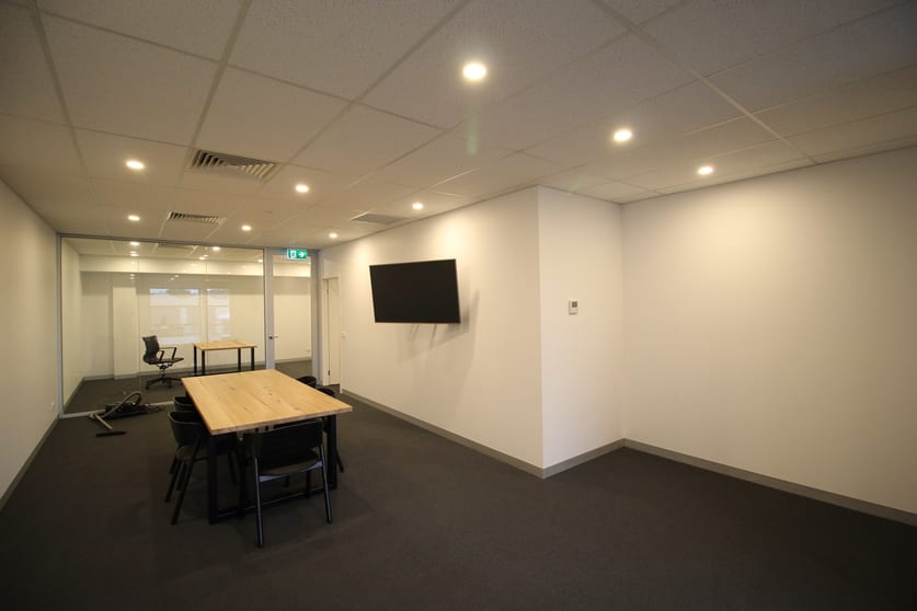 Click to view all images 2/26-28 Carbine Way Mornington VIC 3931 - Image 1