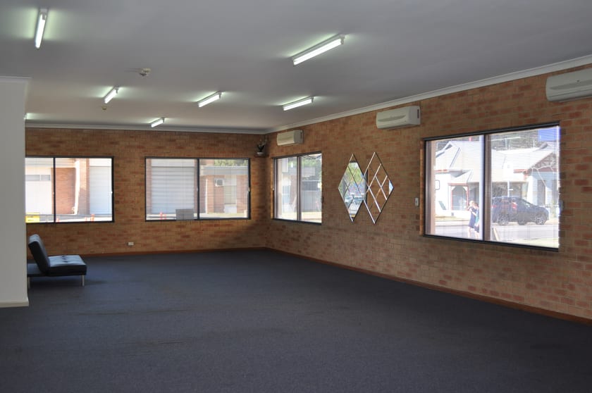 Click to view all images 56 Durlacher Street Geraldton WA 6530 - Image 3