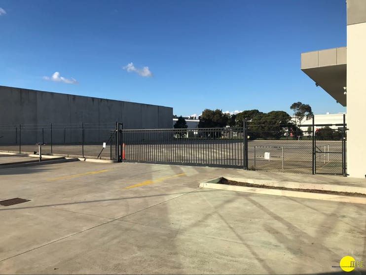 Click to view all images 8-20 McGregors Drive Keilor Park VIC 3042 - Image 2