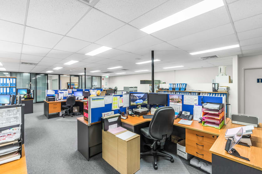 Click to view all images 465 Lytton Road Morningside QLD 4170 - Image 2