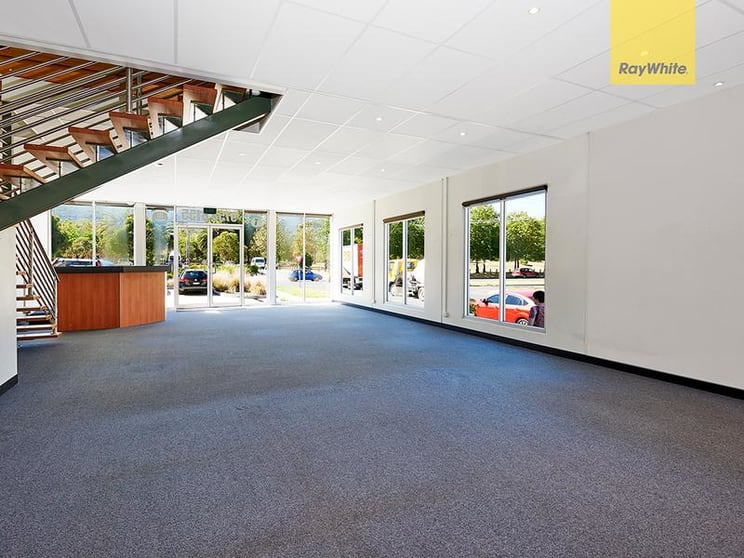 Click to view all images 1/91 Dorset Road Ferntree Gully VIC 3156 - Image 3