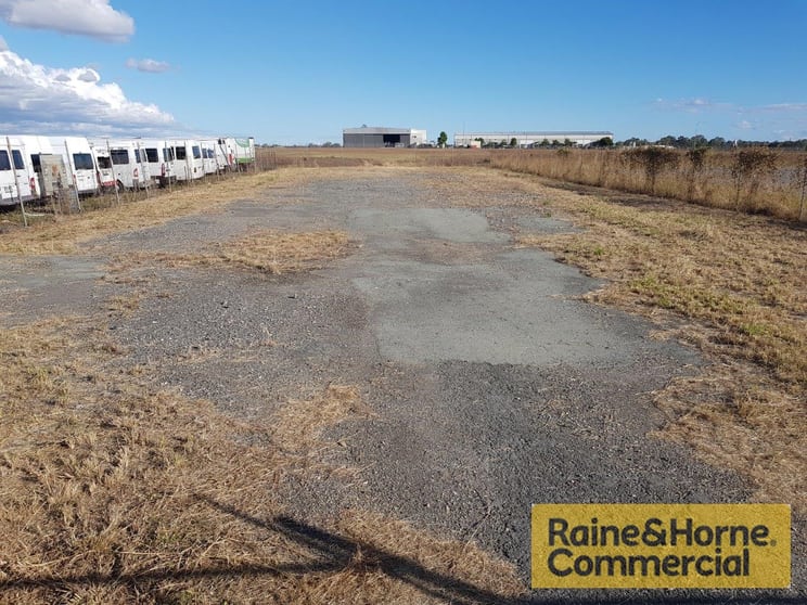 Click to view all images 515 Boundary Road Archerfield QLD 4108 - Image 2
