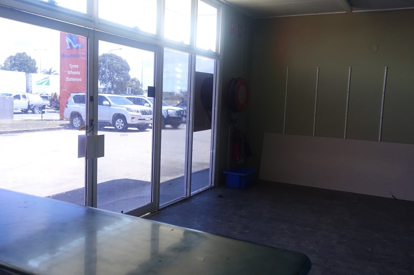 Click to view all images 2/35 Connors Road Paget QLD 4740 - Image 3