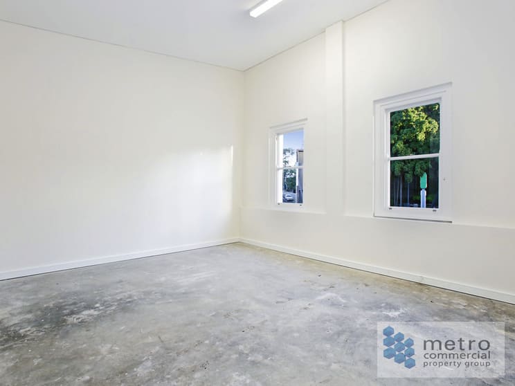 Click to view all images 1st Floor/76 Oxford St Paddington NSW 2021 - Image 2