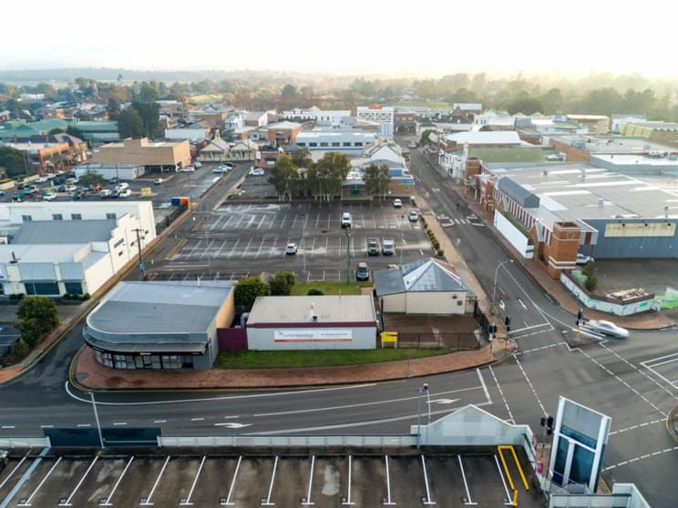 Click to view all images 40 Elgin Street Maitland NSW 2320 - Image 2