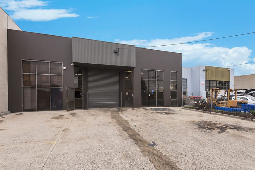 Click to view all images 33A Strong Avenue Thomastown VIC 3074 - Image 1