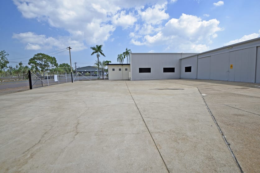 Click to view all images 2&3/16 Graffin Crescent Winnellie NT 0820 - Image 3