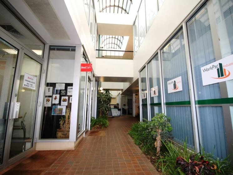 Click to view all images 8A / 20 Hedland Place Karratha WA 6714 - Image 2