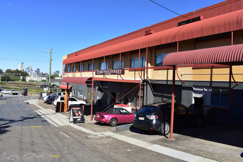 Click to view all images 4/39 Corunna Street Albion QLD 4010 - Image 3