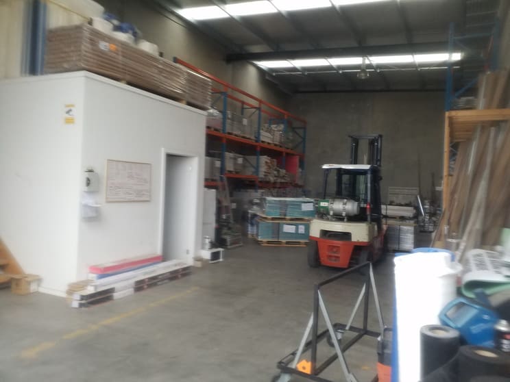 Click to view all images 3/16-24 Fuller road Ravenhall VIC 3023 - Image 2