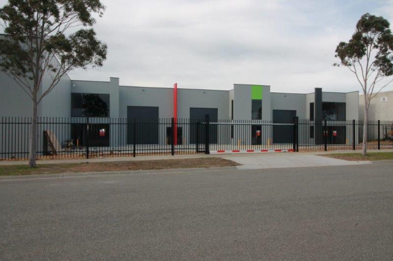 Click to view all images Unit 6/21 Southeast Boulevard Pakenham VIC 3810 - Image 1