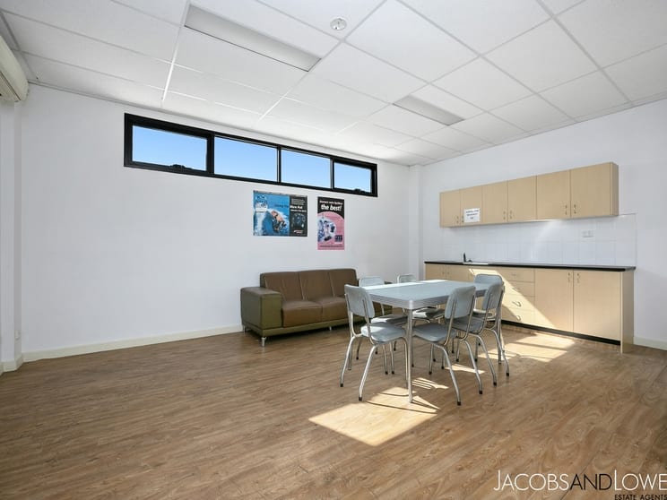 Click to view all images 3 Satu Way Mornington VIC 3931 - Image 2