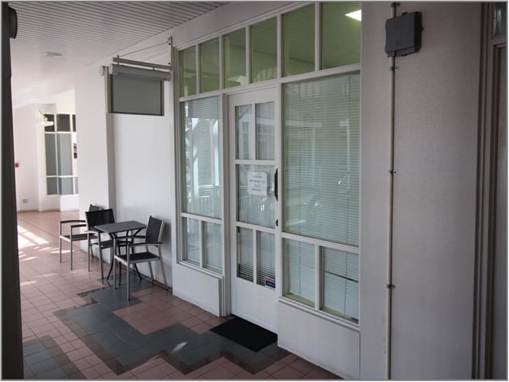 Click to view all images F1/12-14 Lake Street Cairns City QLD 4870 - Image 2