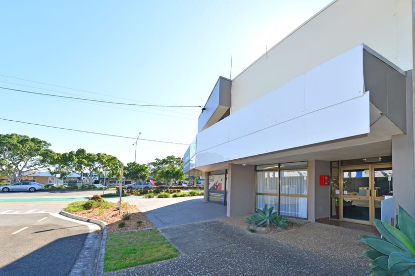 Click to view all images Suite 8/137 Brisbane Road Mooloolaba QLD 4557 - Image 2