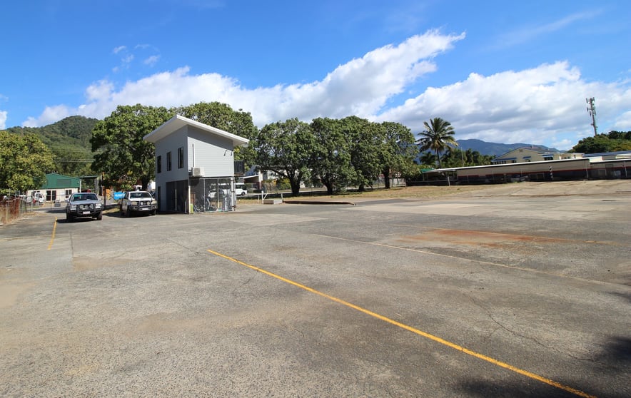 Click to view all images C/66 Greenbank Road Aeroglen QLD 4870 - Image 3
