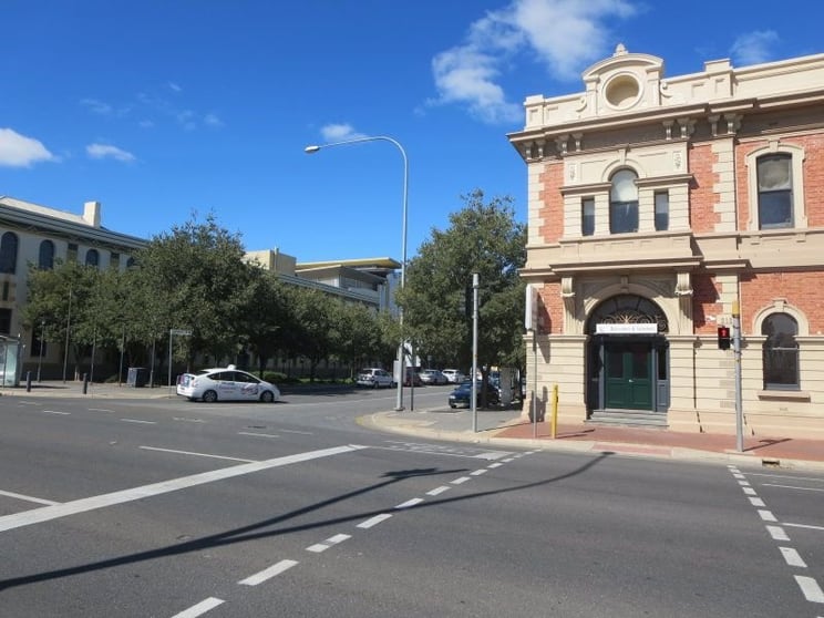 Click to view all images 212A Port Road Hindmarsh SA 5007 - Image 2