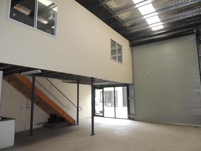 Click to view all images 9/26-28 Nestor Drive Meadowbrook QLD 4131 - Image 2