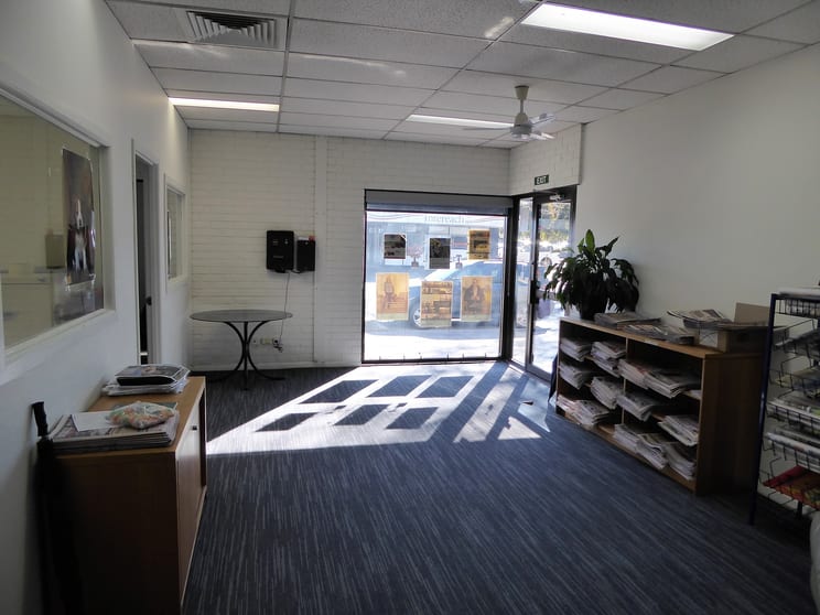 Click to view all images 2/560 David Street Albury NSW 2640 - Image 3