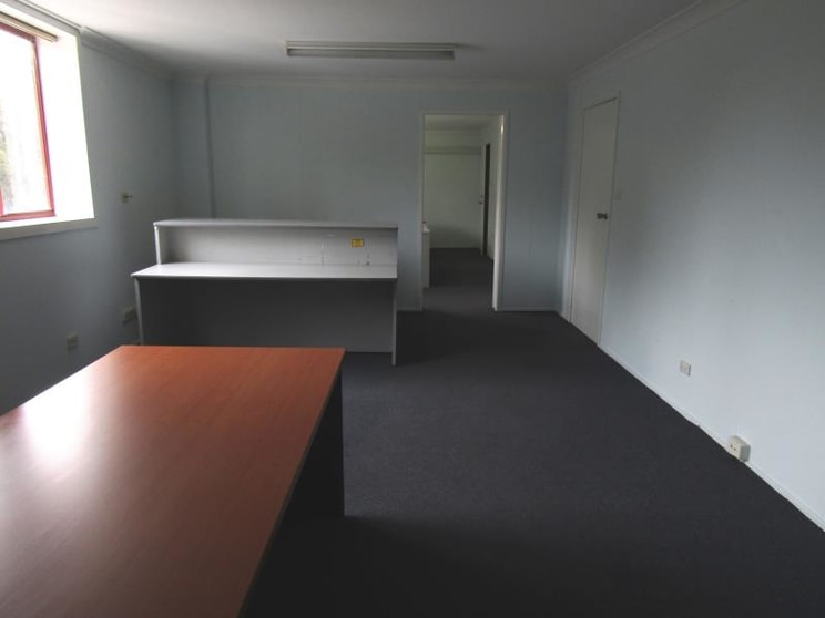 Click to view all images 613 Tower Road Bankstown NSW 2200 - Image 3