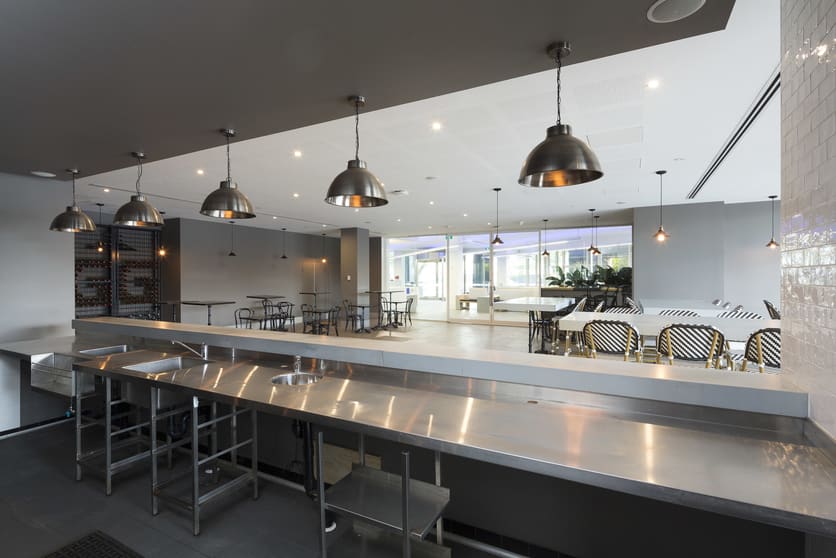 Click to view all images 16-18 Mort Street City ACT 2601 - Image 3