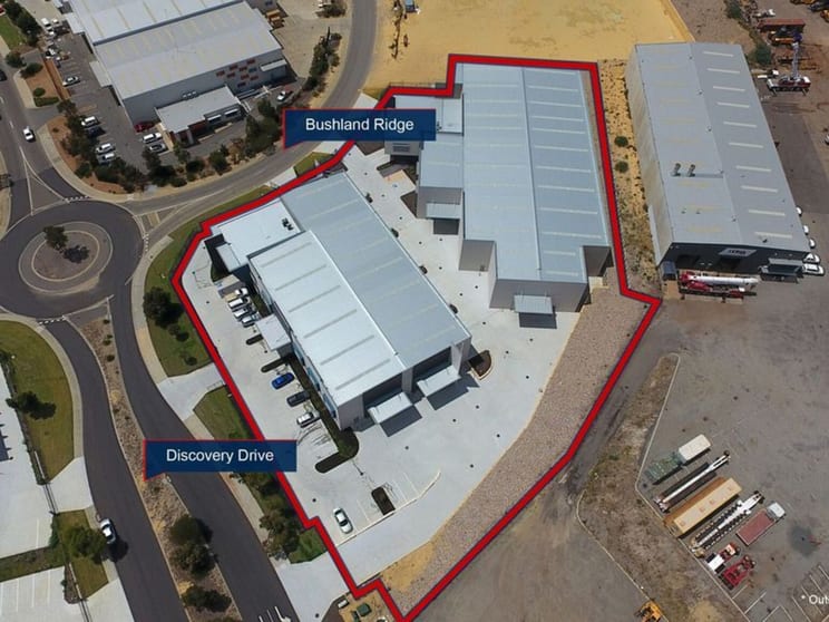 Click to view all images 79 Bushland Ridge Bibra Lake WA 6163 - Image 3