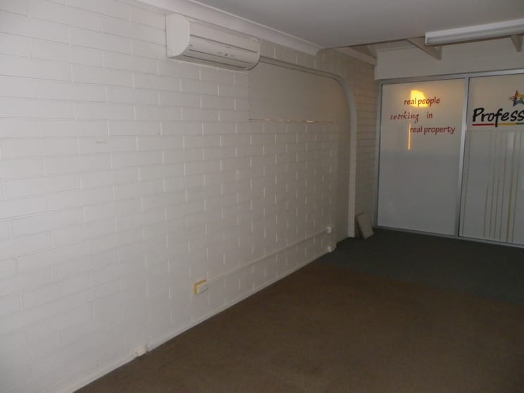 Click to view all images 4/87 Morayfield Road Caboolture South QLD 4510 - Image 3