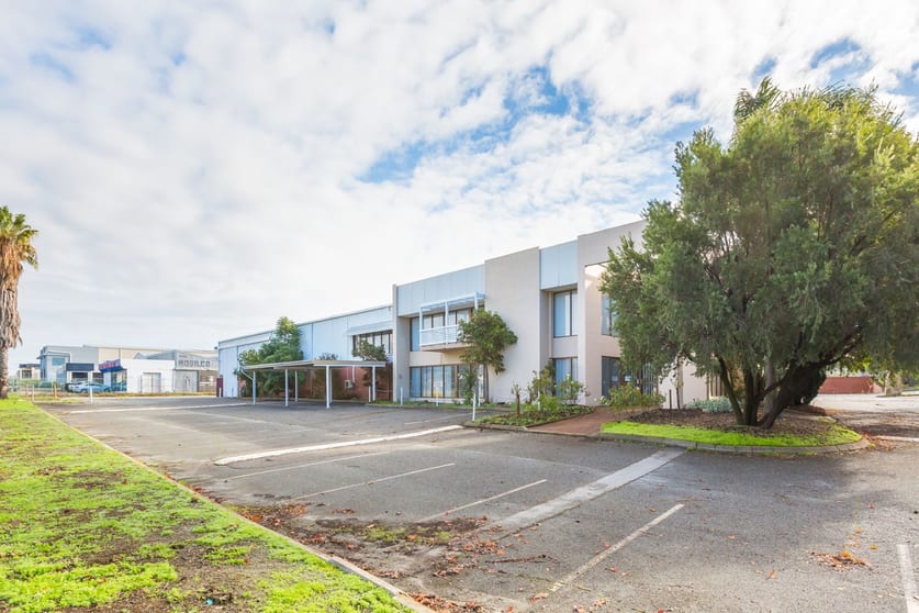 Click to view all images 290 Welshpool Road Welshpool WA 6106 - Image 1