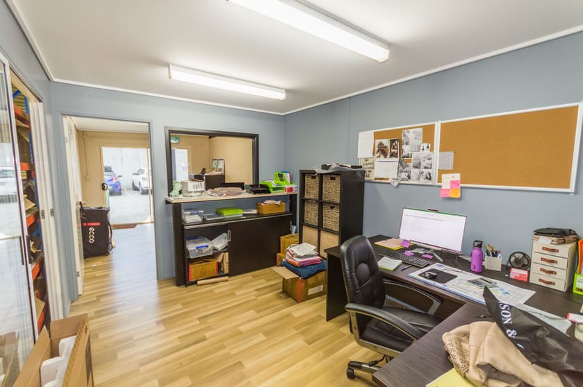 Click to view all images Molendinar QLD 4214 - Image 2