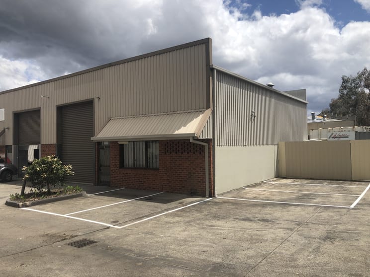 Click to view all images 6/8 Wentworth Court Thomastown VIC 3074 - Image 3