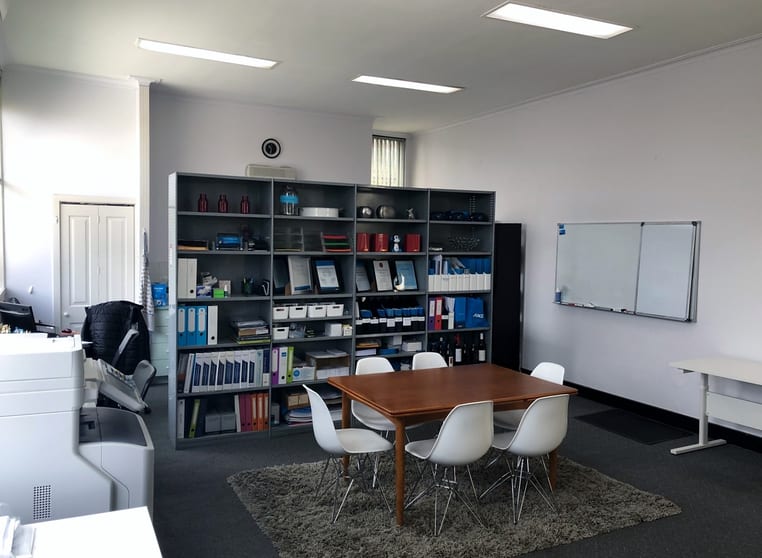 Click to view all images 6/306 Station Street Fairfield VIC 3078 - Image 3