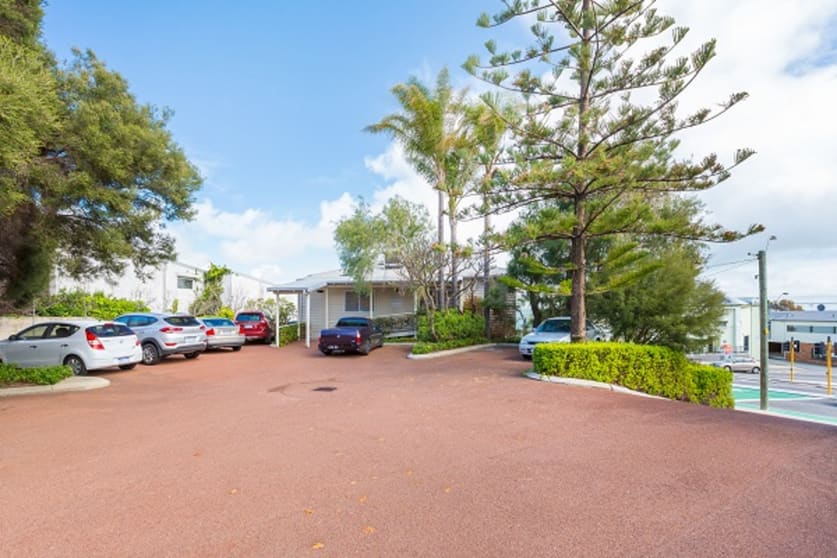 Click to view all images 1/116 Wray Avenue Fremantle WA 6160 - Image 3