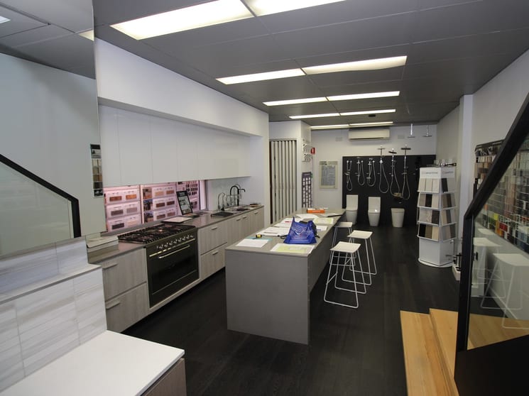 Click to view all images 386 Centre Road Bentleigh VIC 3204 - Image 2
